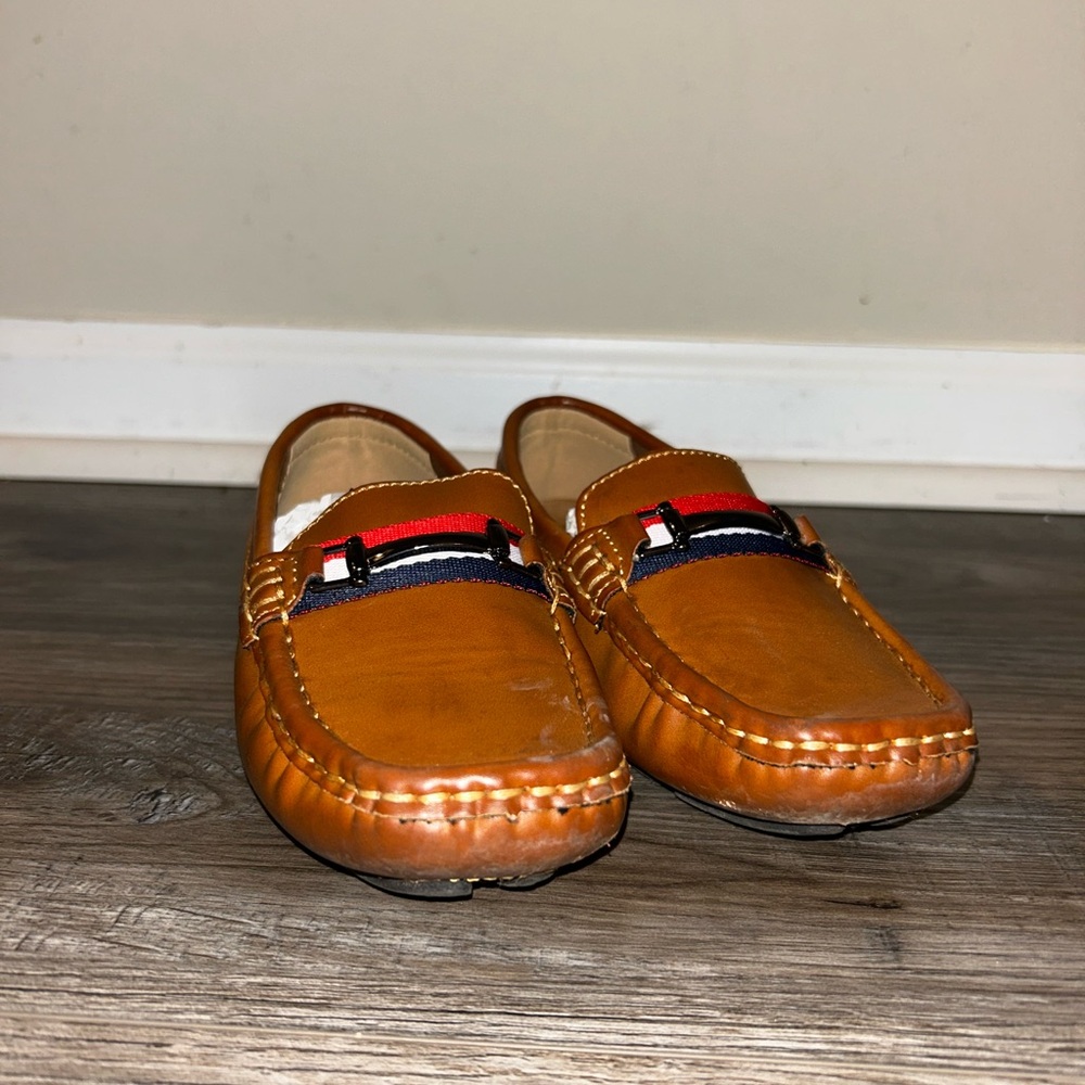 Bruno Marc boys brown leather Red & Blue — worn once